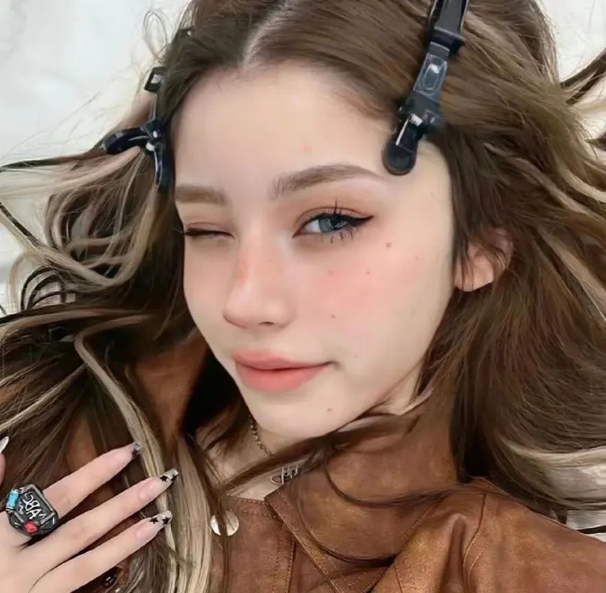 艳尸奇案